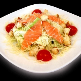 Салат Цезарь с лососем