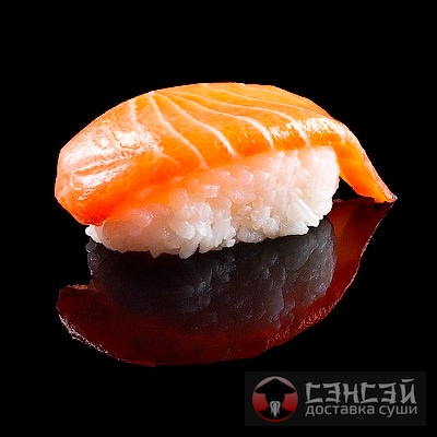 Суши с лососем
